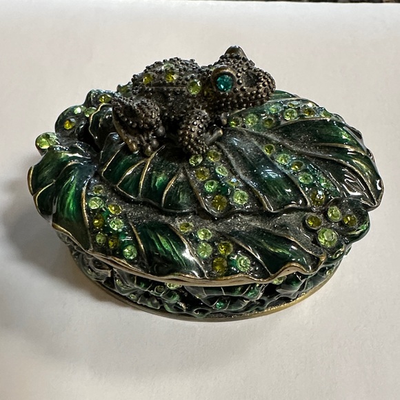 Cosmo Collection Accessories - Green Frog Trinket Box